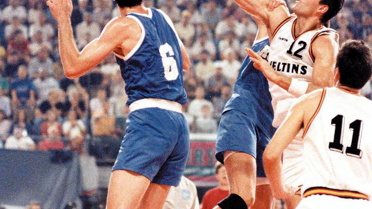 Die Russen sind für Hansi Gnad und Co. eine harte Nuss. Im Halbfinale schalten sie die starken Kroaten aus