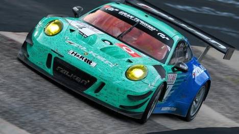 Mit Unterschriften Ã¼bersÃ¤t: Viele Fans haben sich auf dem Falken-Porsche verewigt