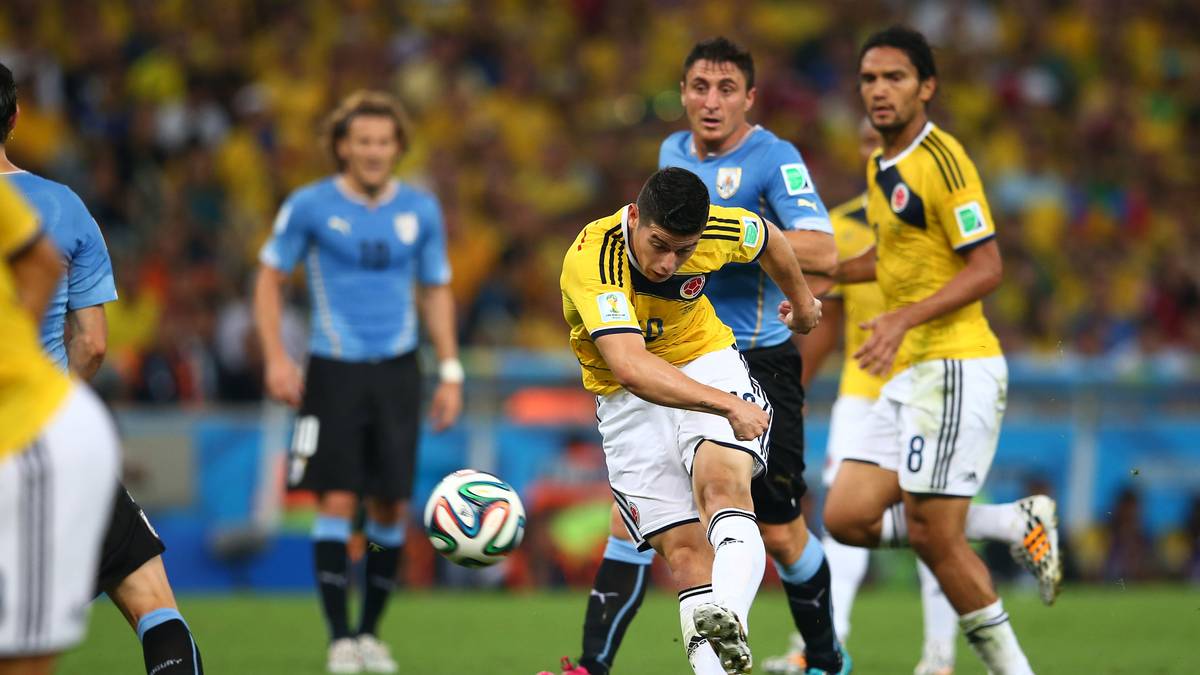 Bei der Weltmeisterschaft 2014 gelingt ihm dann der große internationale Durchbruch. Mit Kolumbien spielt James ein herausragendes Turnier. Er selbst steuert sechs Treffer bei und wird damit zum Torschützenkönig 