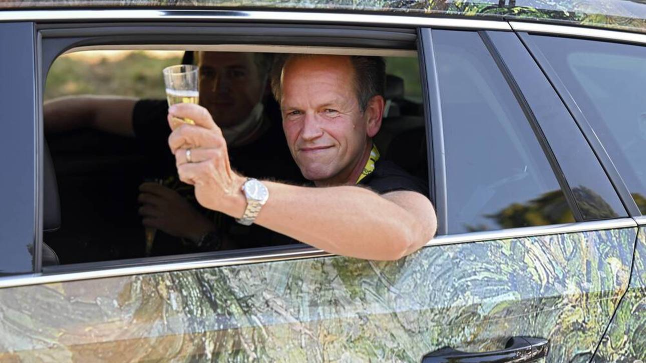Richard Plugge bei der Siegfahrt von Jonas Vingegaard 2022