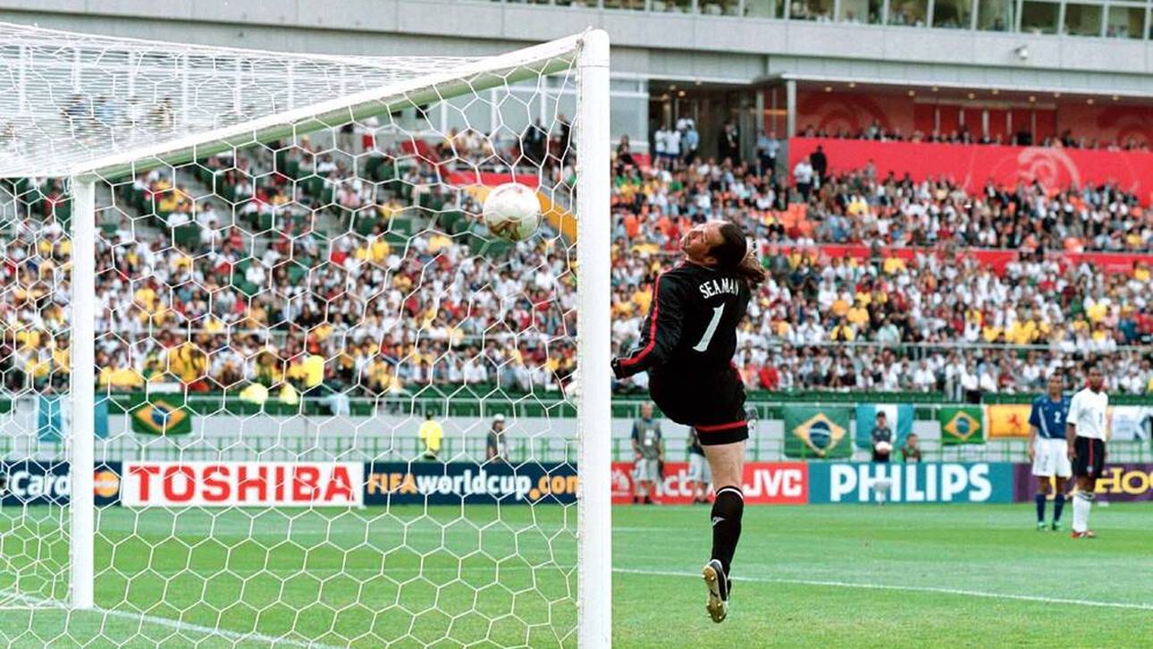 Musste Ronaldinhos genialen Freistoß passieren lassen: England-Keeper David Seaman