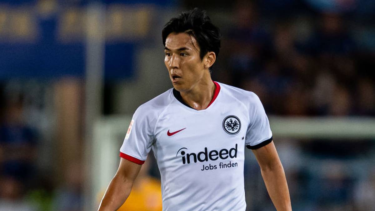 MAKOTO HASEBE (Eintracht Frankfurt): Der 35 Jahre alte Dauerbrenner der Frankfurter ist der unumstrittene Stabilisator in der Defensive