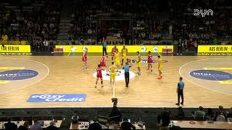 Spiel Highlights zu ALBA BERLIN - Würzburg Baskets (1)