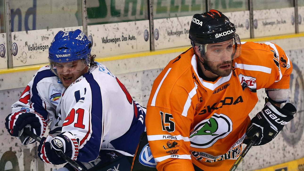 Panther holen Moore zurück