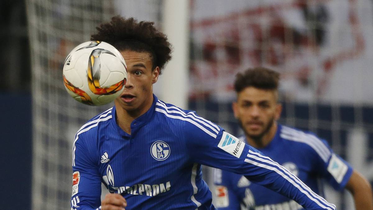 LEROY SANE (FLÜGELSPIELER, 20 JAHRE, FC SCHALKE 04, DEUTSCHLAND): Mit Ball genauso schnell wie ohne, am stärksten, wenn er seinen Instinkten vertraut. 