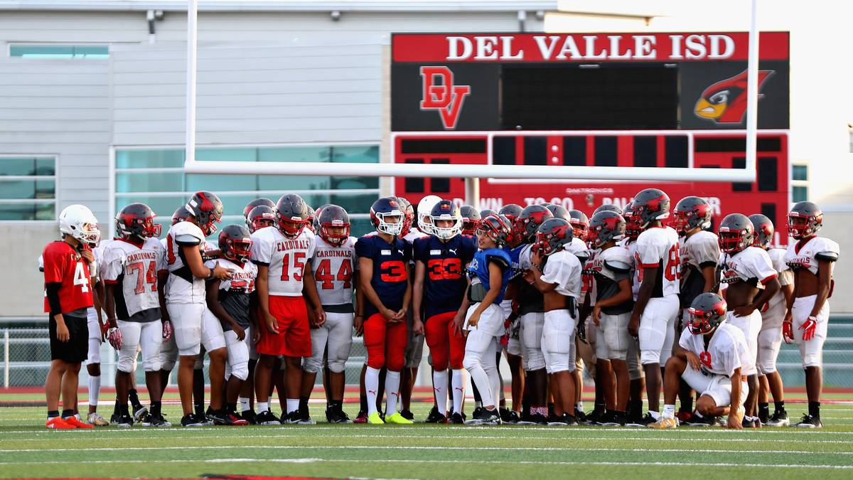 Zum Abschluss gibt es noch ein Gruppenbild - falls die Akteure irgendwann zu einer geordneten Aufstellung finden