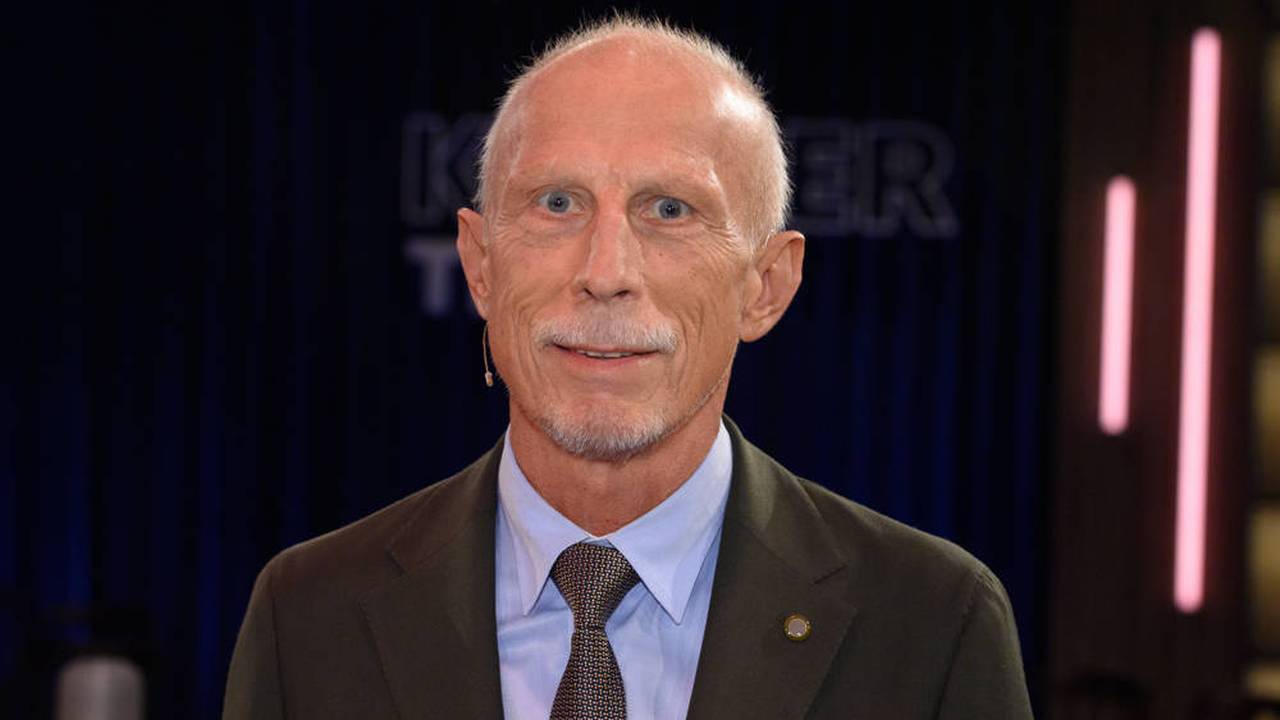 Trainerlegende Christoph Daum über Krebsbehandlung: „Chemotherapie wie Doping“