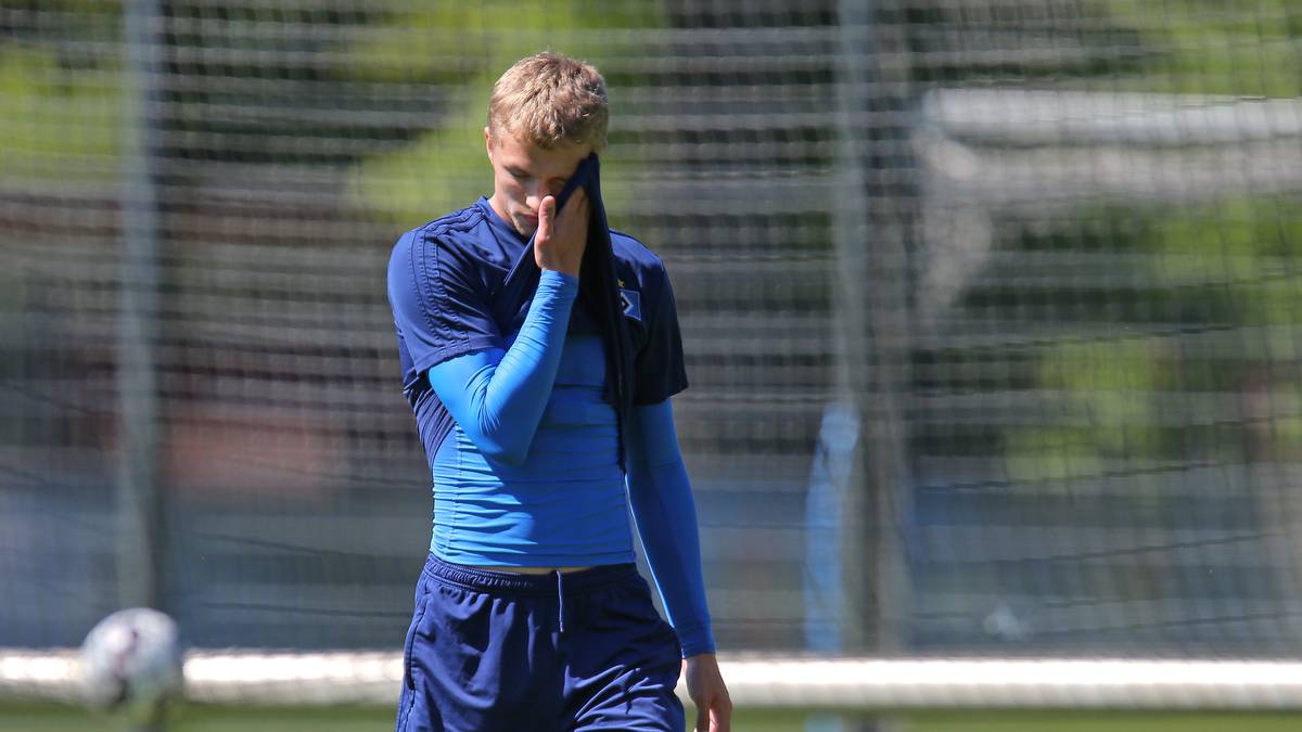 JANN-FIETE ARP: Das HSV-Eigengewächs hat bereits einen Vertrag beim FC Bayern unterschrieben und wird sich wohl kaum ein weiteres Jahr im Bundesliga-Unterhaus antun. Unter Hannes Wolf kam er in den vergangenen Wochen nur selten zum Einsatz 