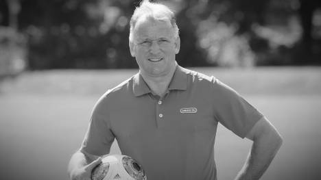 Der langjährige Fußball-Nationalspieler und Weltmeister Andreas Brehme ist völlig überraschend im Alter von 63 Jahren gestorben. 1990 schoss er Deutschland im WM-Finale zum Titel.
