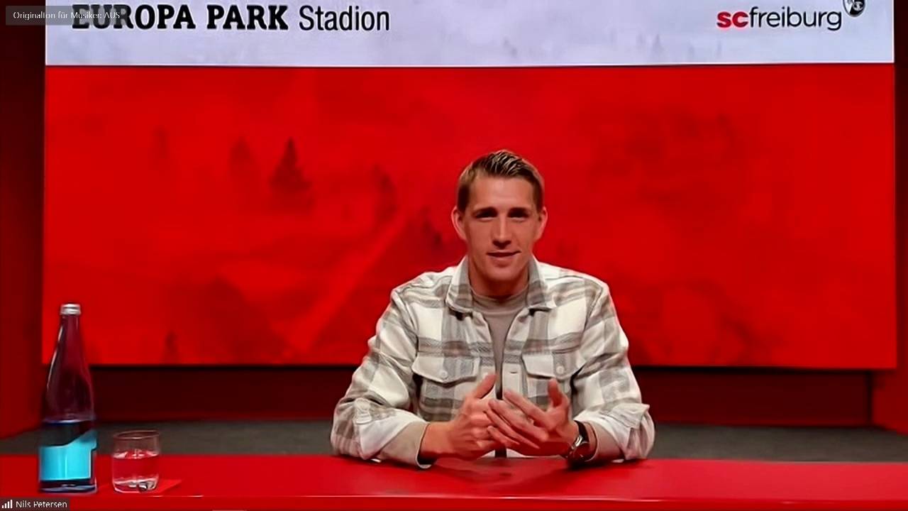 Ohne Uhr: SC Freiburgs Nils Petersen mit Anekdote zu seinem Schiedsrichter-Debüt