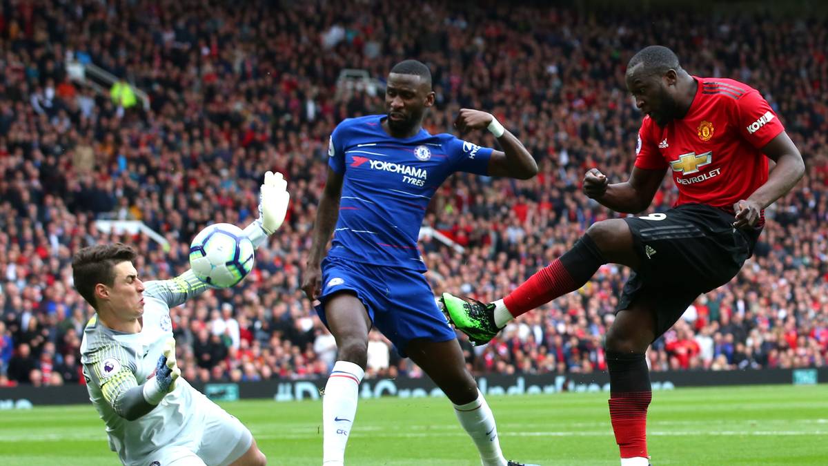 ROMELU LUKAKU: Der Belgier wechselte 2017 für knapp 85 Millionen Euro vom FC Everton zu Manchester United, drei Jahre zuvor zahlten die "Toffees" 35,36 Mio. Euro an den FC Chelsea. In diesem Sommer ist erneut ein Wechsel möglich, diesmal würde Raiola jedoch nicht mitkassieren: Lukaku arbeitet seit 2018 nicht mehr mit Raiola zusammen