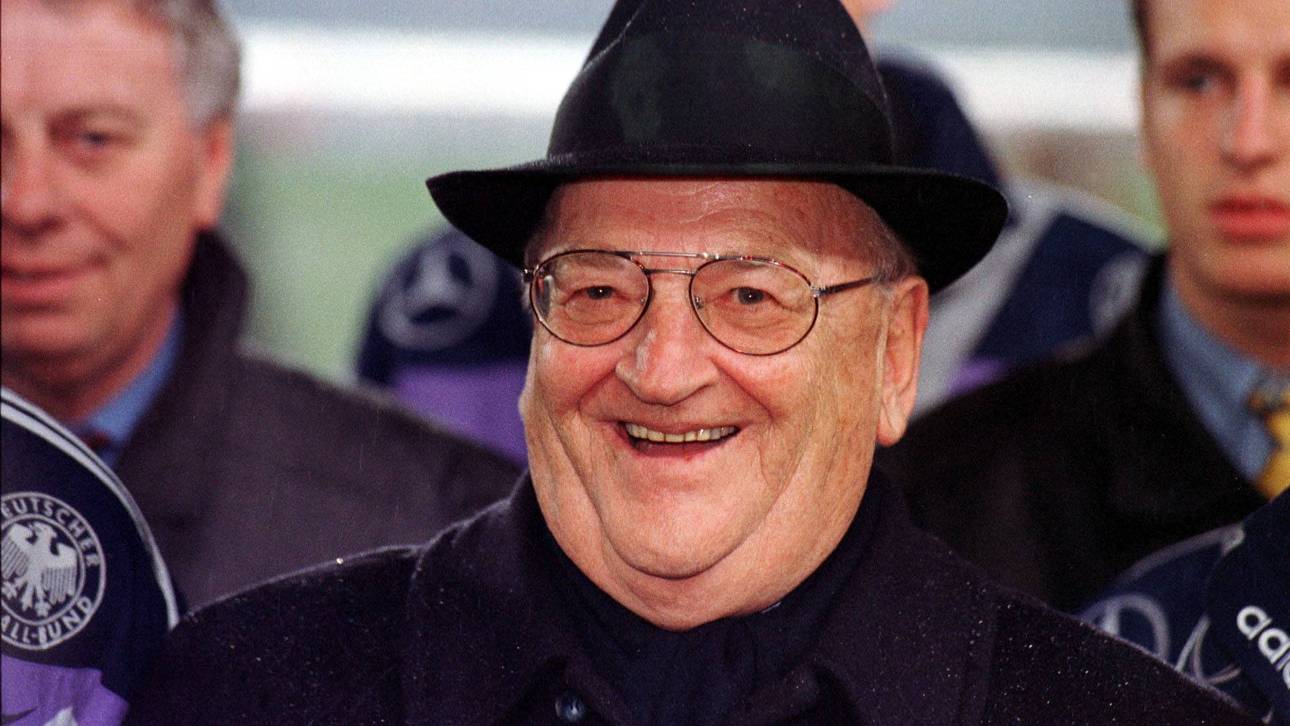 DFB-Ehrenpräsident Braun wird 90