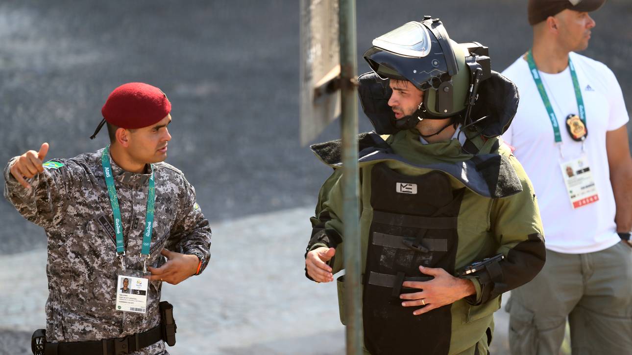 Sprengung während Radrennens