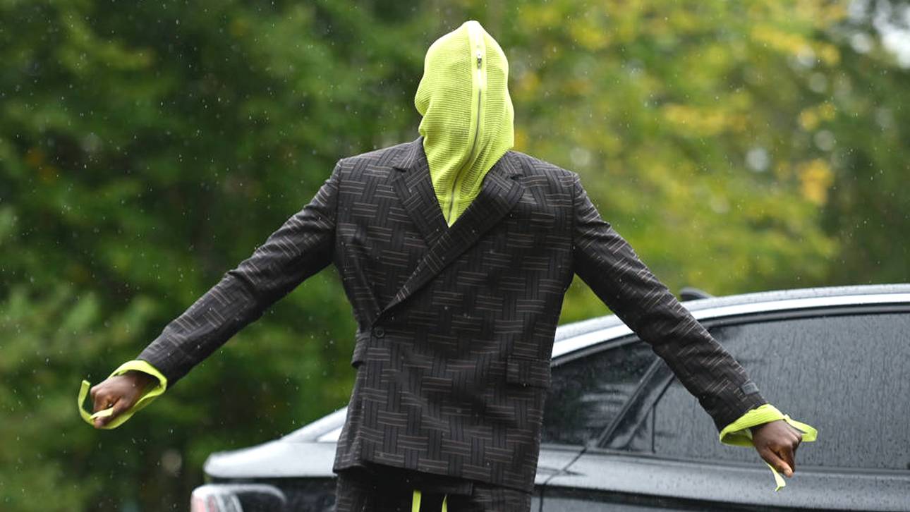 Bizarr: Gesichtslos zum Länderspiel