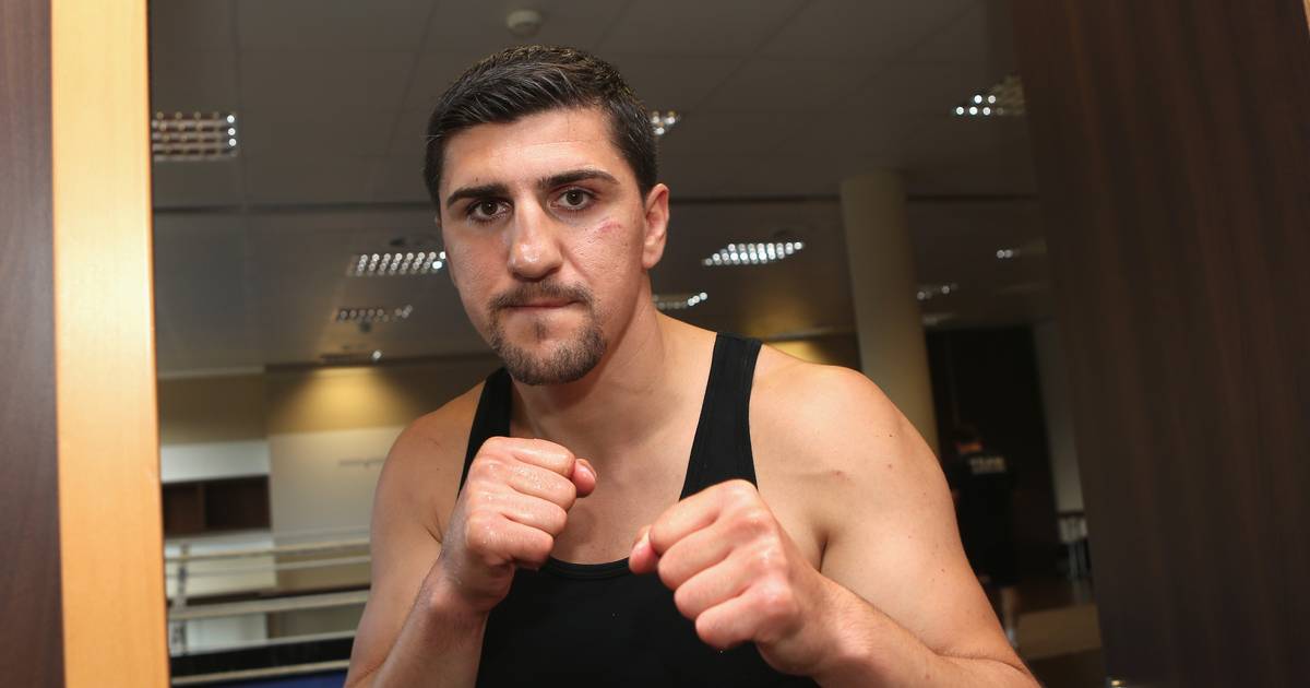 Марко хук. Марко хук боксер. Marco Huck. Marco Huck Amina.