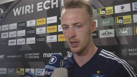 Der Kapitän des HSV gibt der Mannschaft ein Kompliment und blickt in die Zukunft Richtung Relegation. 