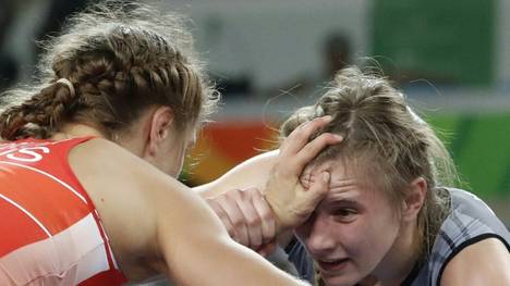 Ringerin Luisa Niemesch (r.) verpasst Olympia-Ticket