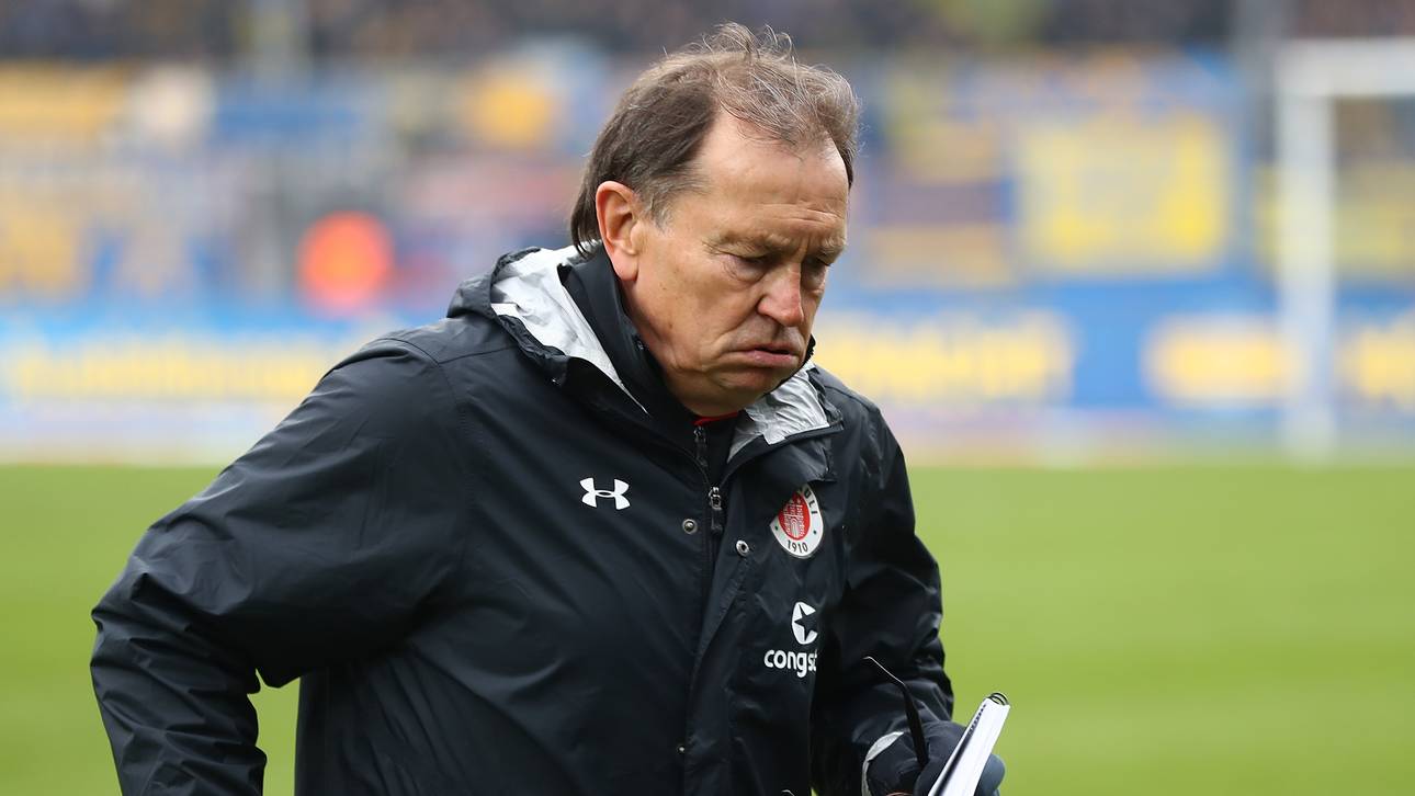St. Pauli bangt um Trainer Lienen