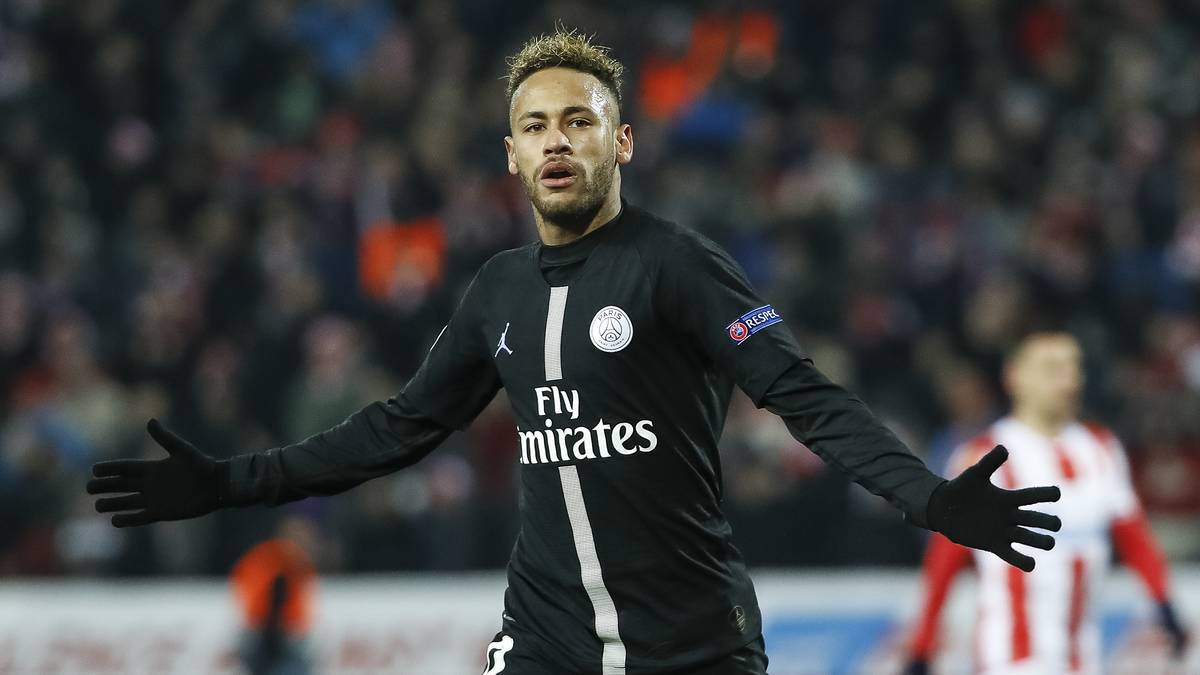 PLATZ 3 - NEYMAR (PSG, 91,5 Mio.): Der teuerste Spieler aller Zeiten muss sich im Kohle-Ranking noch hinter zwei absoluten Superstars einreihen