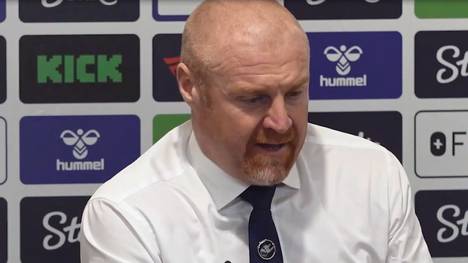 Der FC Everton verlor die Partie gegen Manchester City auch dank eines kritischen Elfmeters für die Citizens. Nach der Partie ließ Trainer Sean Dyche seiner Wut freien Lauf.