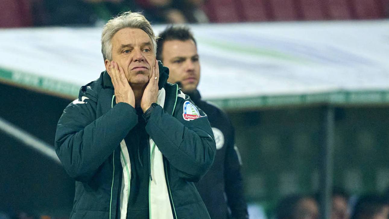 Horst Steffen rutscht mit Werder Bremen vor der Winterpause in eine tiefe Krise 
