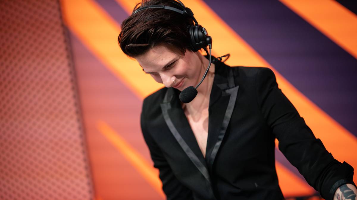 Indiana "Froskurinn" Black - Kommentatorin: Die Color-Casterin ist seit 2019 Teil der OnAir-Teams der League of Legends Champions League LEC. Die US-Amerikanerin hat neben der europäischen Region bereits die chinesische und australische Profi-Liga in League of Legends kommentiert