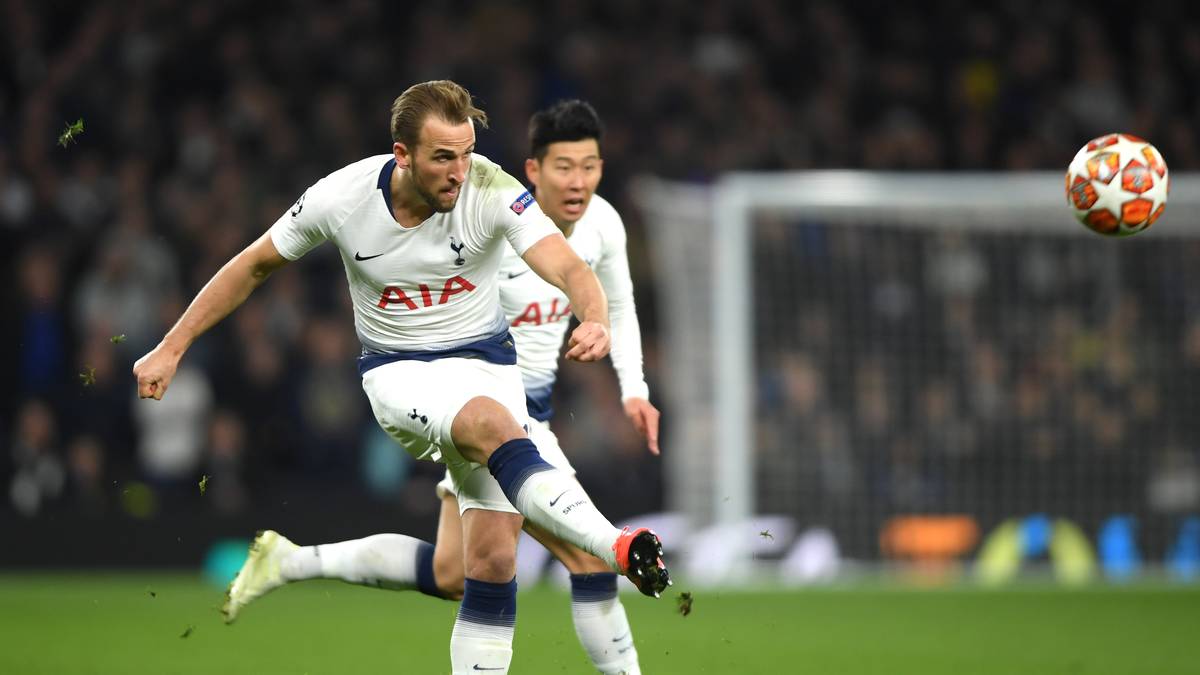 PLATZ 4 - HARRY KANE: Zuletzt zwei Mal von Bänderverletzungen zurückgeworfen. Wenn fit, sorgt Kane aber für Angst und Schrecken in gegnerischen Abwehrreihen. Der Engländer bringt es bislang auf 24 Tore und sechs Assists in 39 Pflichtsspielen in dieser Saison