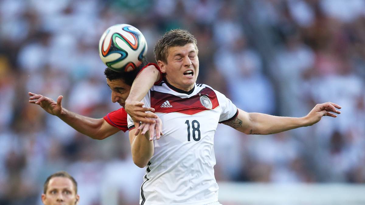 Jeder muss vor dem Spiel nochmal klein, nur Toni Kroos
