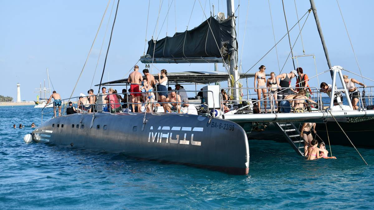 ... und mit einem Katamaran