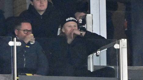 Borussia Dortmund wird laut Trainer Marco Rose voraussichtlich noch länger auf Top-Torjäger Erling Haaland verzichten müssen.