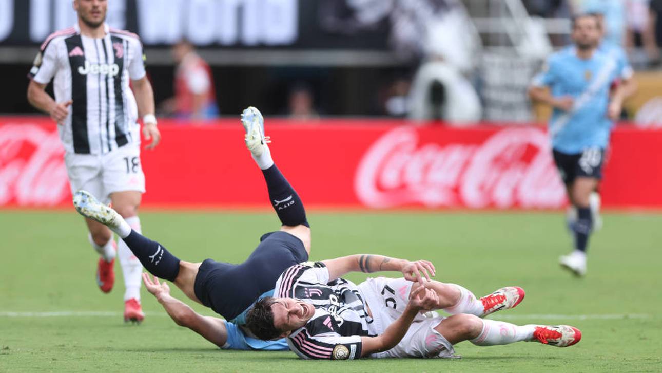 Nicolo Savona ist nach einem Luftduell mit Erling Haaland böse weggeknickt