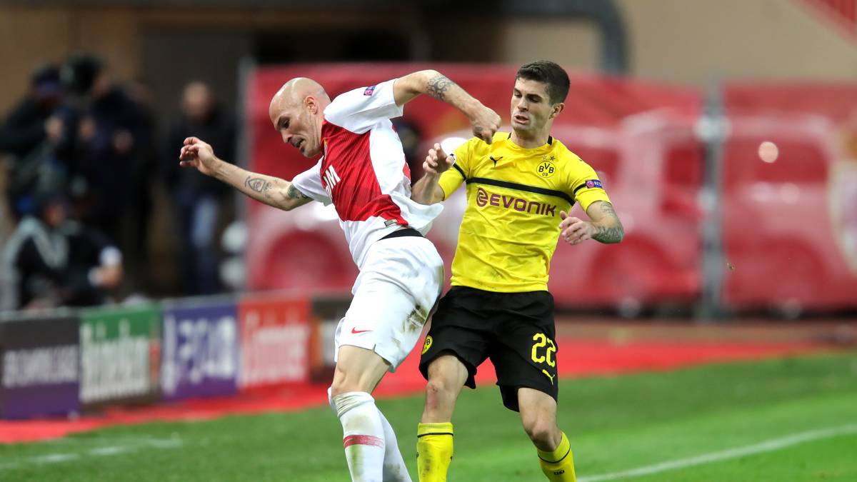 CHRISTIAN PULISIC: Nicht immer ganz glücklich in seinen Aktionen, dennoch war ihm die Spielfreunde anzusehen. Setzte beim 1:0 Assistgeber Philipp gut in Szene, gleiches machte er beim 2:0 mit Vorlagengeber Alcacer. Könnte sich gelegentlich früher vom Ball trennen. SPORT1-Note: 2,5