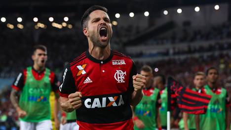 Flamengo v Botafogo - Copa do Brasil Semi-Finals 2017