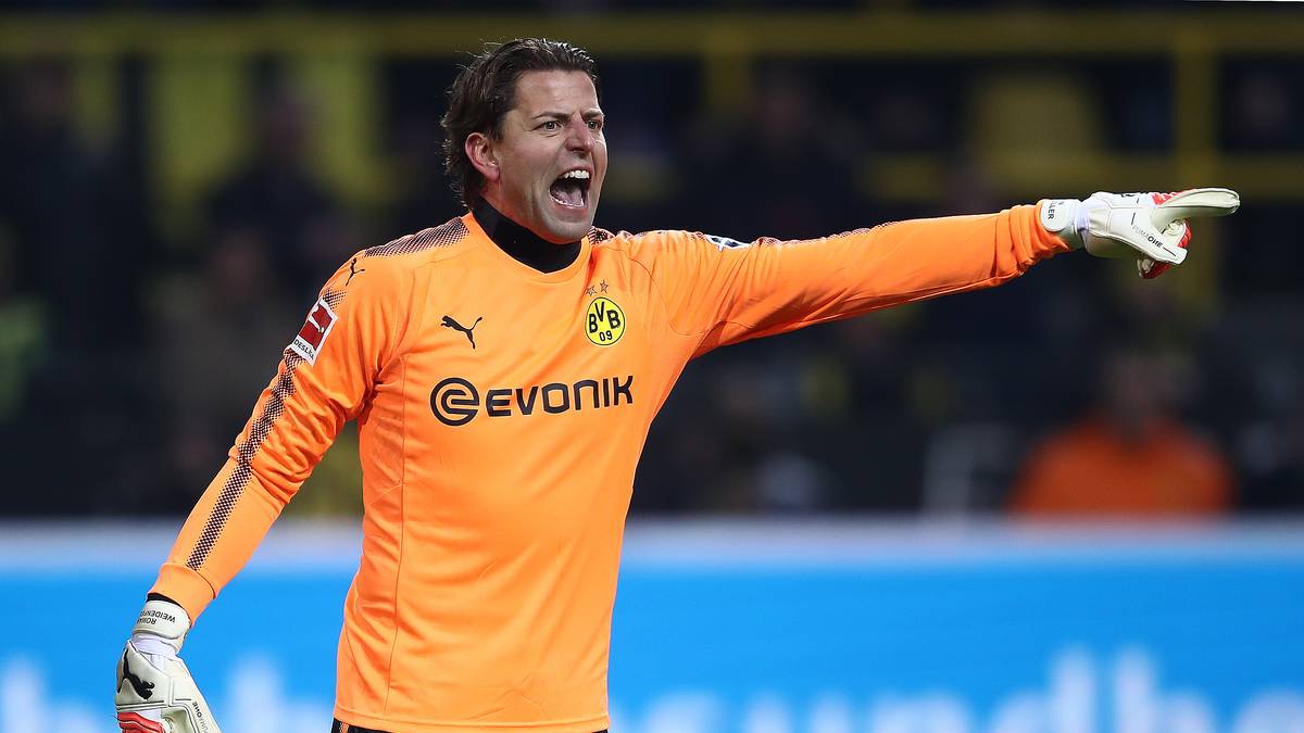 "Es war einfach schwachsinning, sich da eine Gelb-Rote Karte abzuholen", flucht Keeper Roman Weidenfeller hinterher. Ungewohnt offene Kollegen-Kritik, die unterstreicht, dass es im Verhältnis zwischen Aubameyang und dem Rest des Teams gärt