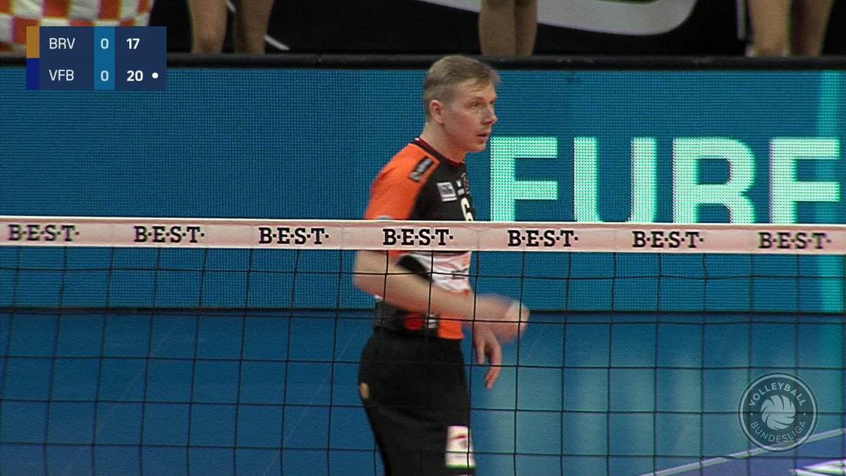 SERGEJ GRANKIN: Er muss seine Klasse nur auf das Parkett bringen. Der 34-Jährige wurde mit Russland Olympiasieger, Vize-Weltmeister und Europameister - jetzt muss er noch weiter in seine Rolle bei den Berlinern reinwachsen. Sprachbarrieren und die erst kurze Zeit in Berlin erschweren das Zusammenspiel