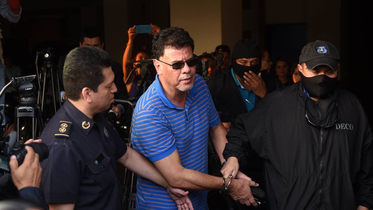 El Salvadors Ex-Präsident verhaftet