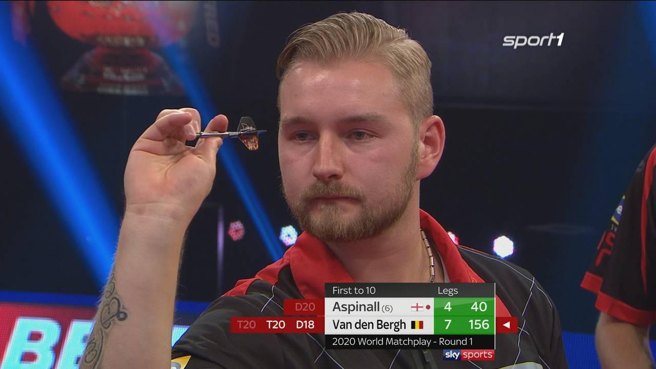 Darts World Matchplay: Dimitri van den Bergh besiegt Nathan Aspinall