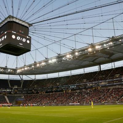 Zuschauerrekord in der Frauenfußball-Bundesliga: Schon nach dem 9. Spieltag sind insgesamt so viele Menschen wie nie in die Stadien geströmt.