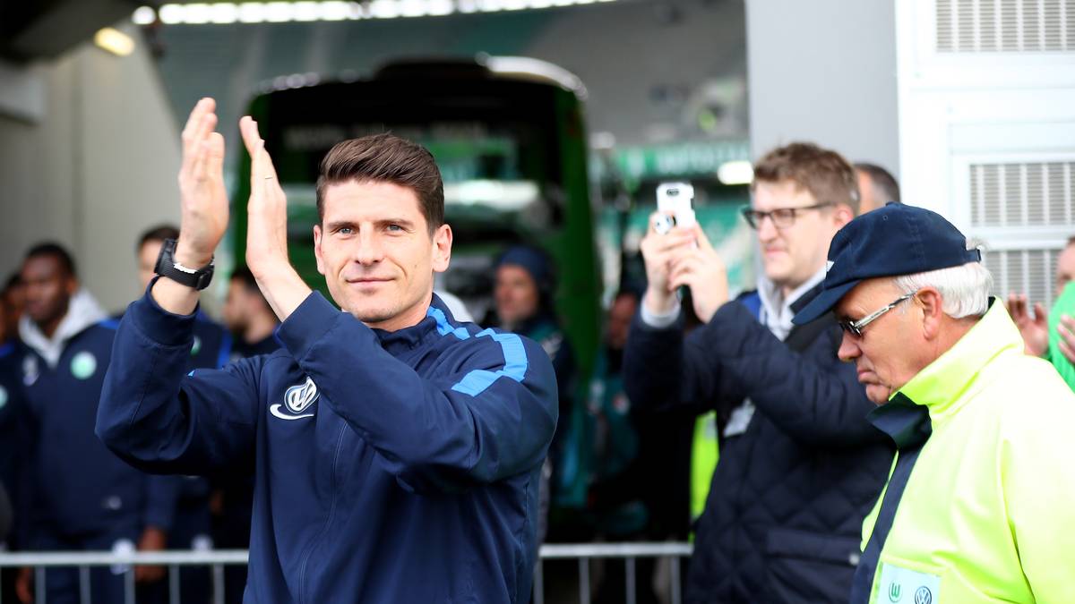 MARIO GOMEZ: Eine weitere deutsche Alternative mit langjähriger Bundesliga-Erfahrung. In seiner aktuellen Verfassung wäre Gomez für jede Mannschaft ein Gewinn. Mit seinen Toren bewahrte er den VfL Wolfsburg vor dem Abstieg in die 2. Liga