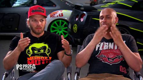 Anke sucht schon seit einer Weile einen schnittigen Oldtimer. Sie hat selbst nicht viel Know-How in Sachen alte Fahrzeuge, weshalb der Wagen noch in einem guten Zustand sein sollte. Zudem darf der Oldtimer höchstens 8.000 Euro kosten. Finden die Jungs das richtige Auto für Anke? 
