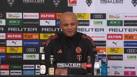 Bayern-Trainer Vincent Kompany bewertet Leroy Sanés Leistung nach dem Gladbach-Spiel. Auf die Frage nach dem auslaufenden Vertrag seines Flügelspielers weicht der Coach aus.