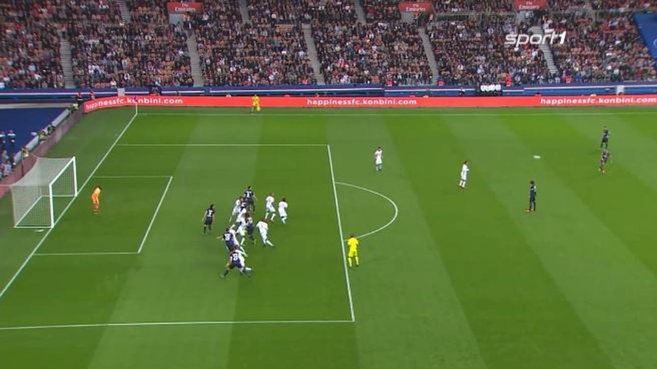 Di Maria trifft aus unglaublicher Distanz