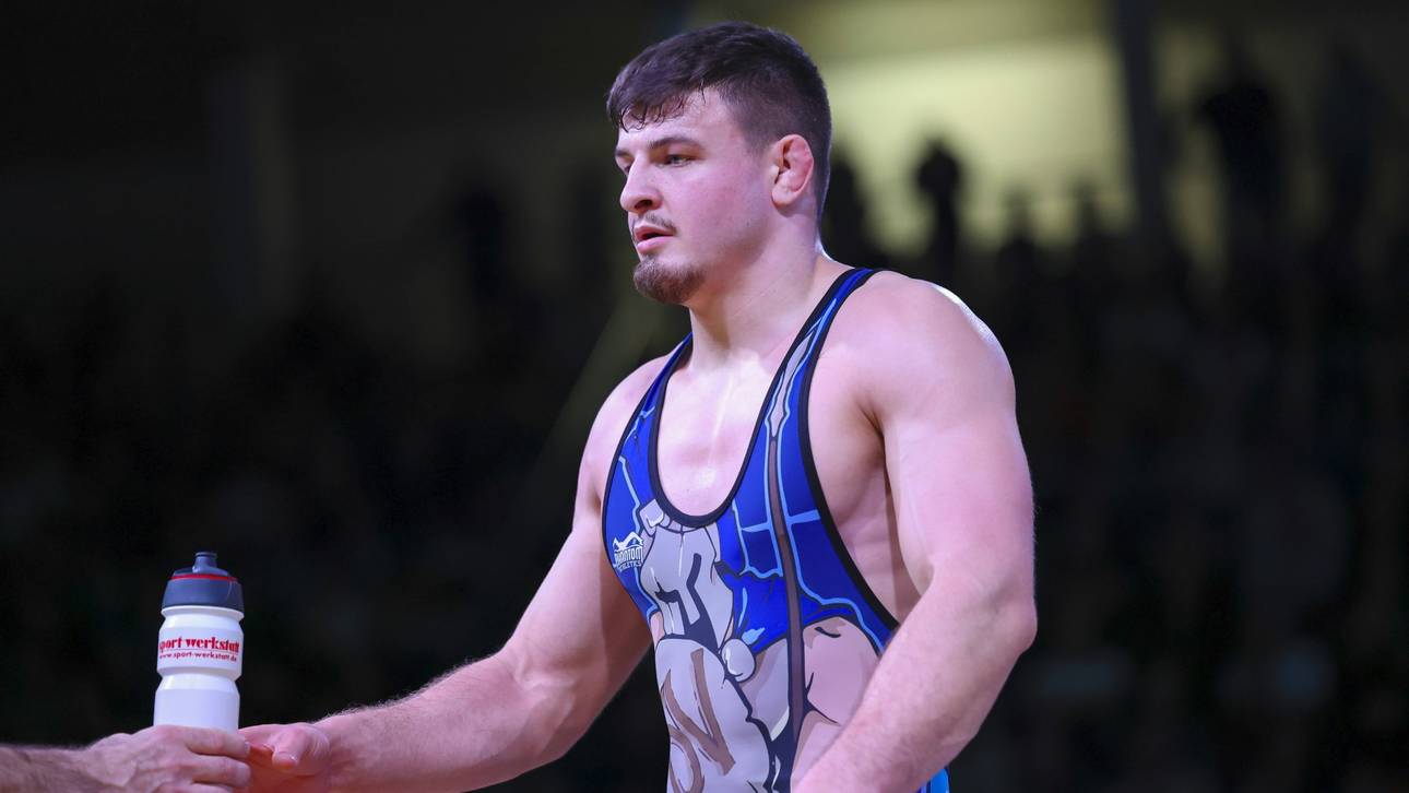 Ringer-EM: Lazogianis kämpft um Gold