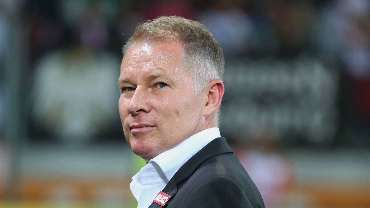 FC Augsburg: Stefan Reuter. Geschäftsführer Sport. Seit Januar 2013, Vertrag bis 2020. Hauptverantwortlicher für den gesamten sportlichen Bereich, starker Einfluss auch darüber hinaus. Hat den Verein weitgehend unter Kontrolle