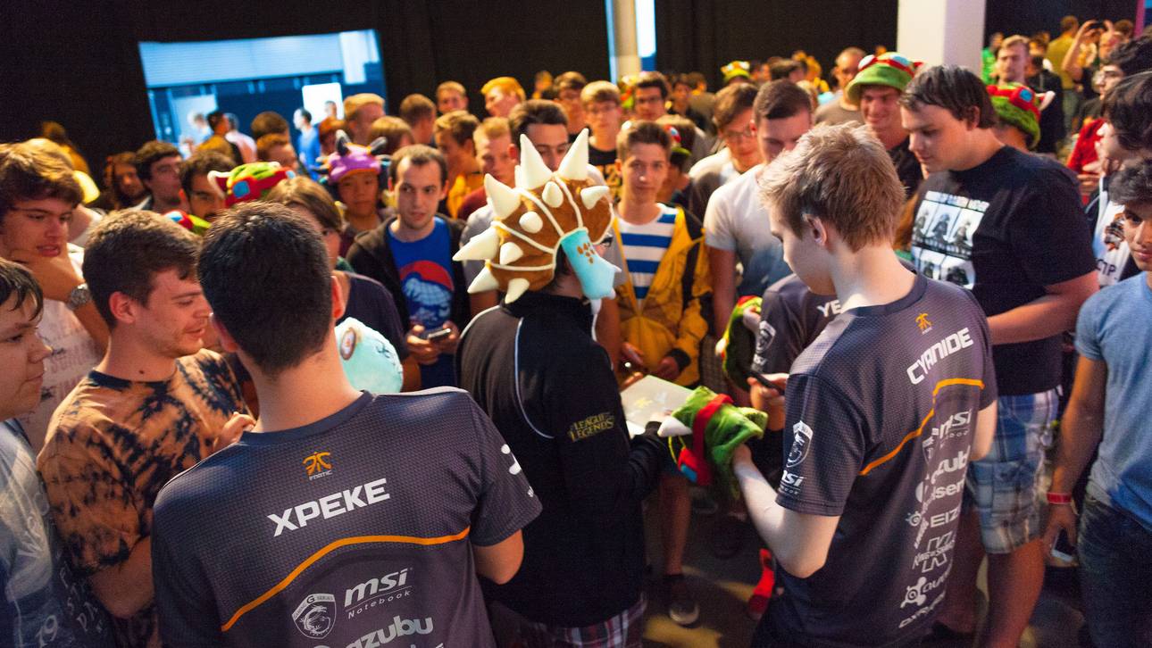 xPeke, Cyanide und Co. in Hong Kong