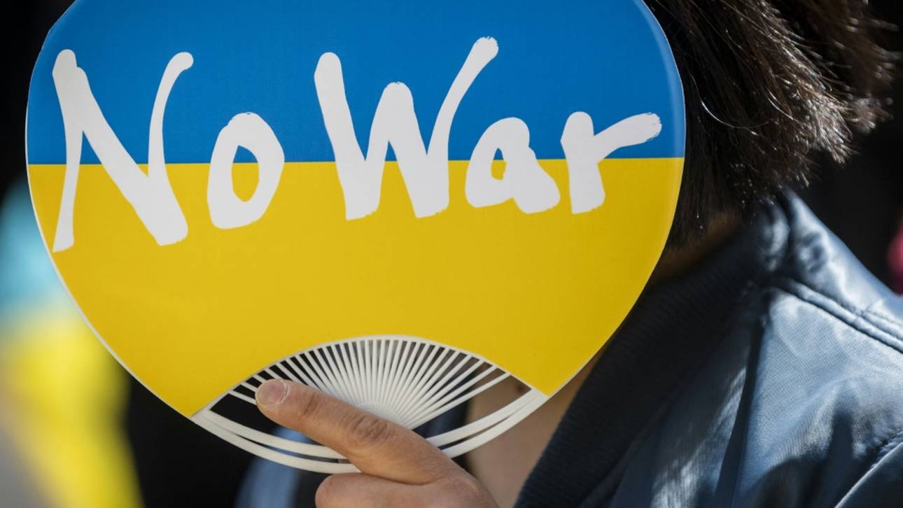 HSV-Teambus holt Geflüchtete