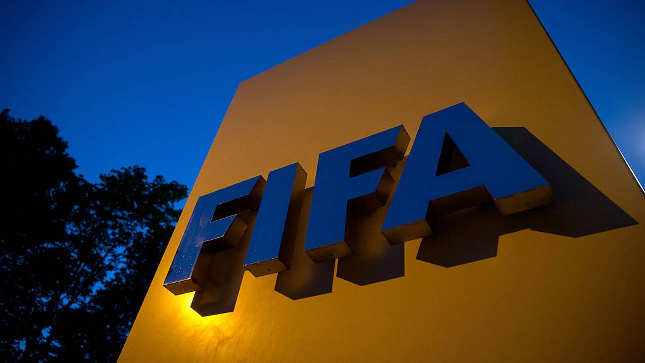 Transfers: FIFA für Verschiebung