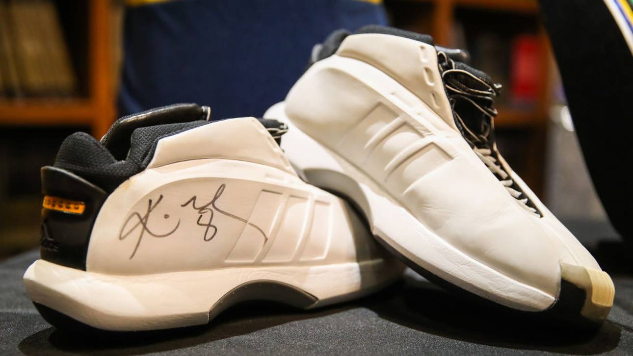 Versteigerung von Kobe-Erinnerungen