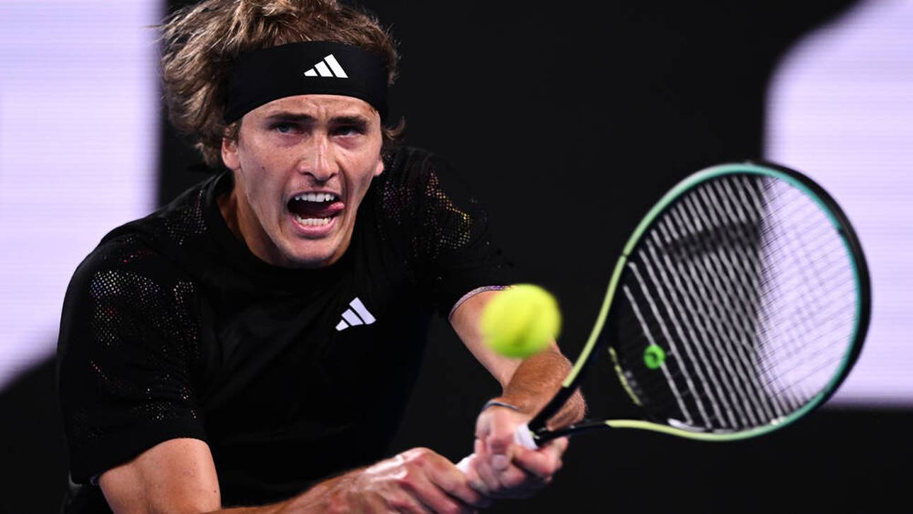 Zverev siegt nach Nervenschlacht