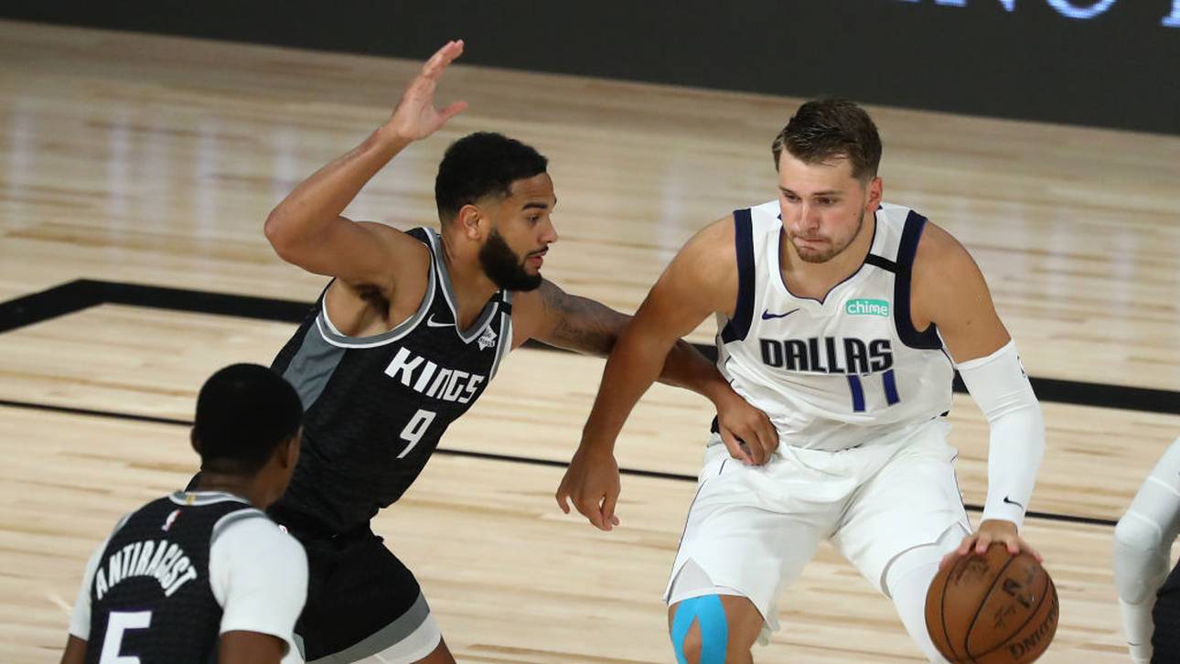 Luka Doncic (r.) gelang gegen die Kings ein Triple-Double